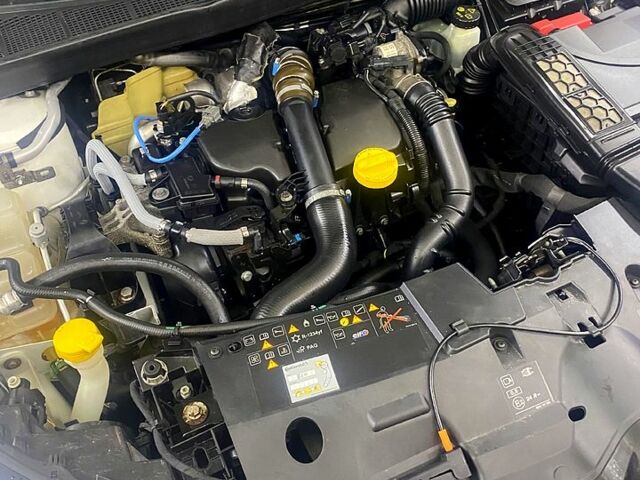 Белый Рено Меган, объемом двигателя 1.5 л и пробегом 177 тыс. км за 14300 $, фото 8 на Automoto.ua