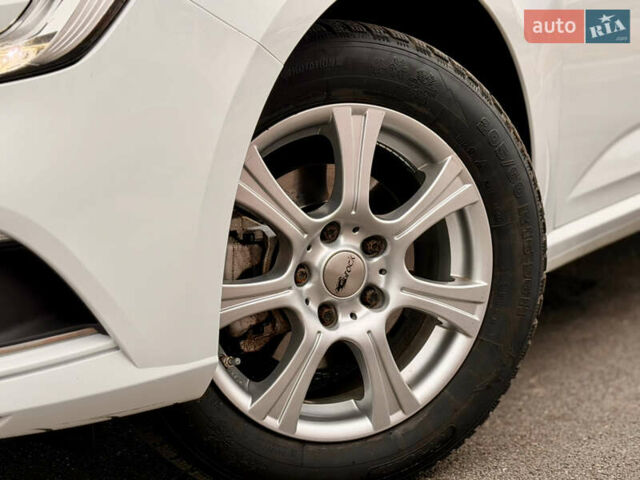 Білий Рено Меган, об'ємом двигуна 1.5 л та пробігом 245 тис. км за 13333 $, фото 4 на Automoto.ua