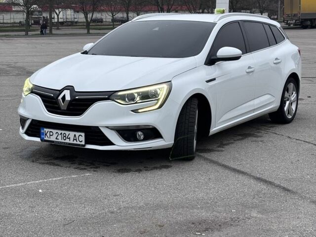 Белый Рено Меган, объемом двигателя 1.5 л и пробегом 250 тыс. км за 13300 $, фото 1 на Automoto.ua