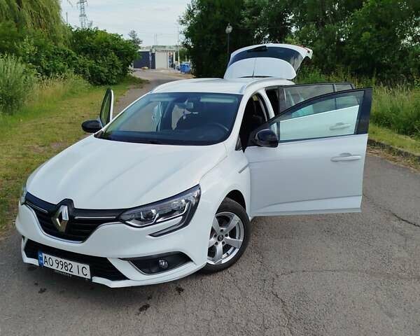 Білий Рено Меган, об'ємом двигуна 1.46 л та пробігом 252 тис. км за 12500 $, фото 7 на Automoto.ua