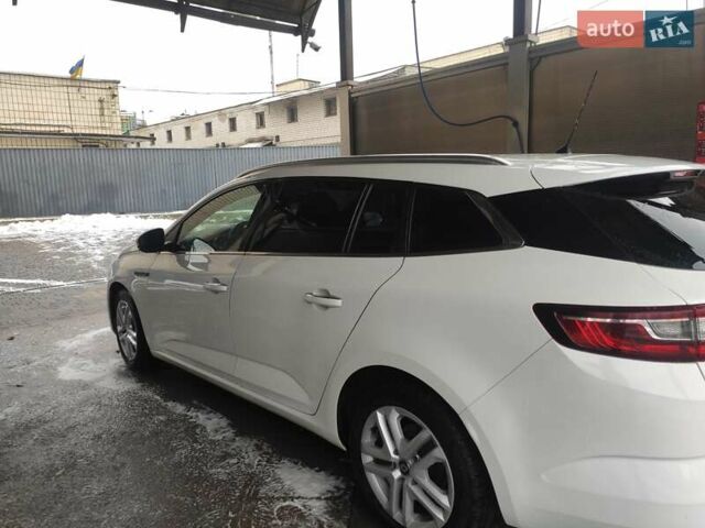Білий Рено Меган, об'ємом двигуна 1.46 л та пробігом 167 тис. км за 12700 $, фото 5 на Automoto.ua