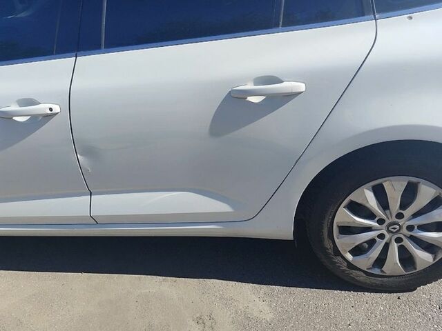 Білий Рено Меган, об'ємом двигуна 1.46 л та пробігом 109 тис. км за 11500 $, фото 24 на Automoto.ua