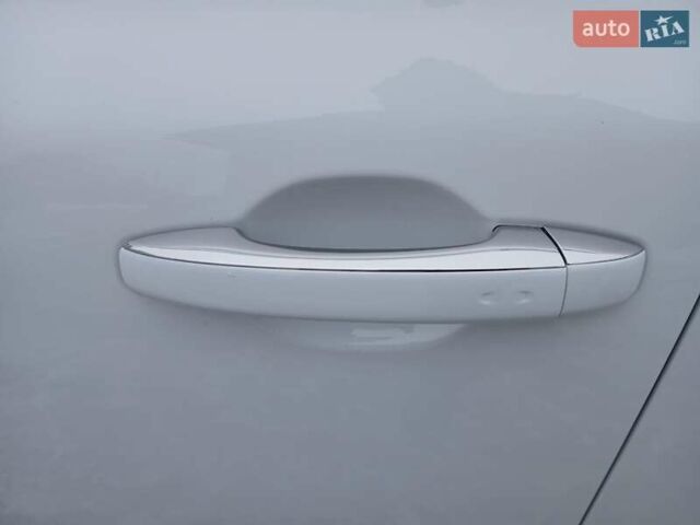 Білий Рено Меган, об'ємом двигуна 1.5 л та пробігом 214 тис. км за 12000 $, фото 18 на Automoto.ua