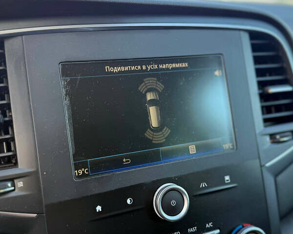 Білий Рено Меган, об'ємом двигуна 1.5 л та пробігом 191 тис. км за 12800 $, фото 32 на Automoto.ua