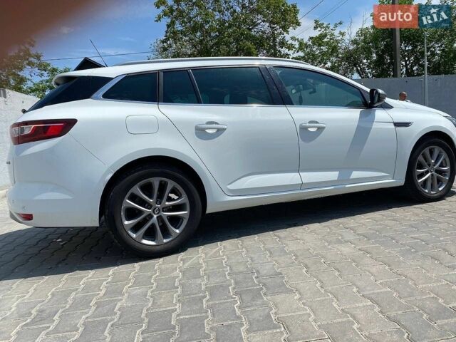 Белый Рено Меган, объемом двигателя 1.6 л и пробегом 238 тыс. км за 13700 $, фото 6 на Automoto.ua
