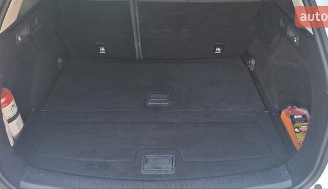 Білий Рено Меган, об'ємом двигуна 1.46 л та пробігом 216 тис. км за 12900 $, фото 18 на Automoto.ua