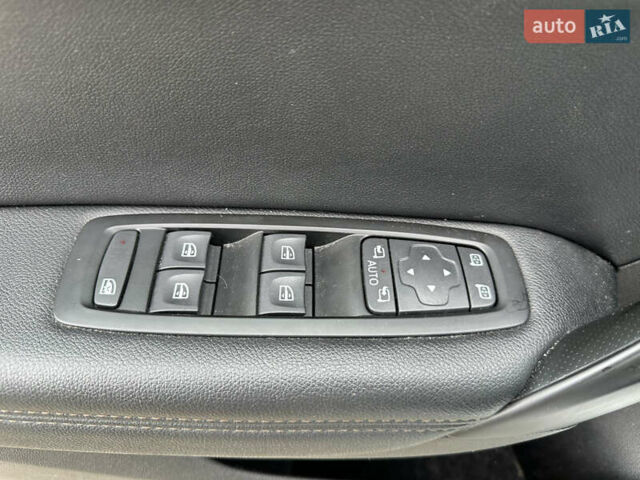 Белый Рено Меган, объемом двигателя 1.6 л и пробегом 217 тыс. км за 13900 $, фото 23 на Automoto.ua