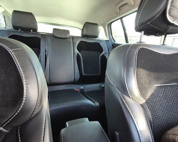 Белый Рено Меган, объемом двигателя 1.46 л и пробегом 177 тыс. км за 16200 $, фото 22 на Automoto.ua