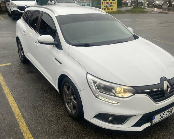 Белый Рено Меган, объемом двигателя 1.46 л и пробегом 177 тыс. км за 14300 $, фото 3 на Automoto.ua