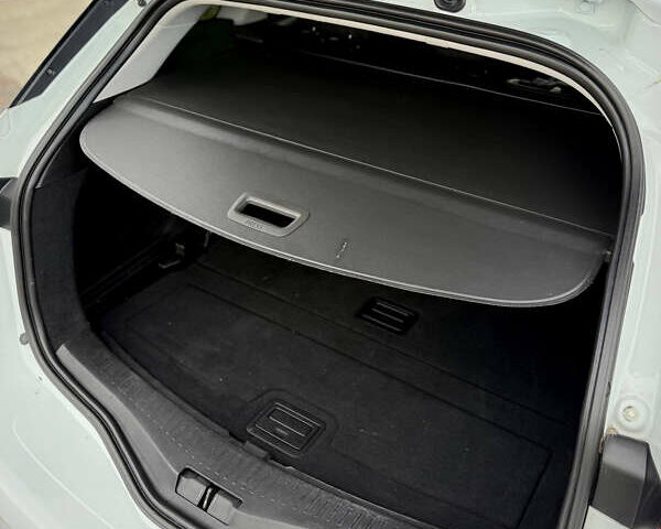 Рено Меган 2018 в Киеве на Automoto.ua Белый Рено Меган, объемом двигателя 1.5 л и пробегом 191 тыс. км за 14499 $, фото 45 на Automoto.ua