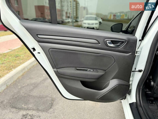Білий Рено Меган, об'ємом двигуна 1.5 л та пробігом 245 тис. км за 13333 $, фото 41 на Automoto.ua