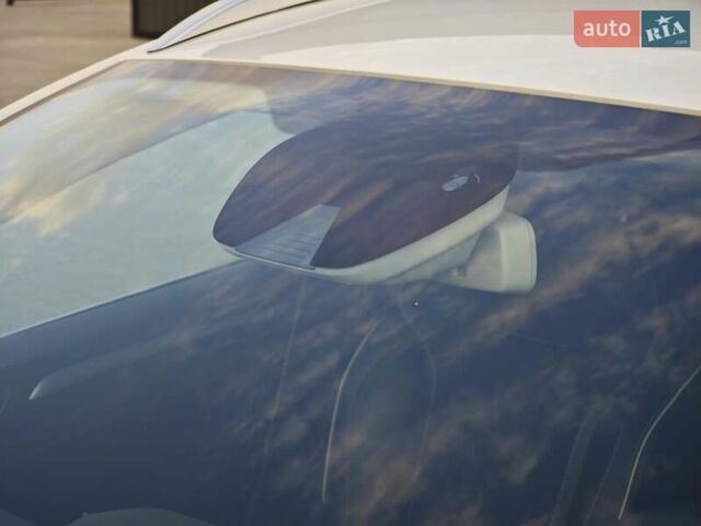 Белый Рено Меган, объемом двигателя 1.5 л и пробегом 114 тыс. км за 18600 $, фото 14 на Automoto.ua