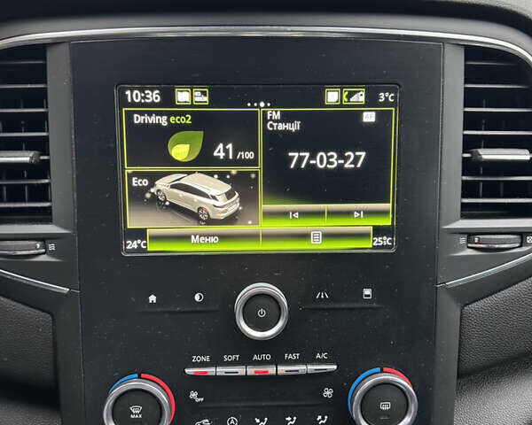 Белый Рено Меган, объемом двигателя 1.5 л и пробегом 193 тыс. км за 16999 $, фото 21 на Automoto.ua