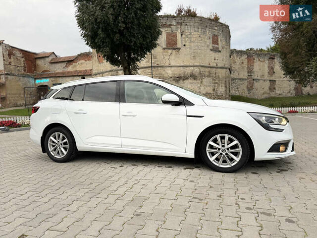 Белый Рено Меган, объемом двигателя 1.46 л и пробегом 179 тыс. км за 13800 $, фото 9 на Automoto.ua