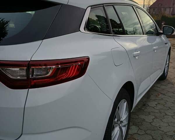 Белый Рено Меган, объемом двигателя 1.5 л и пробегом 222 тыс. км за 12600 $, фото 23 на Automoto.ua