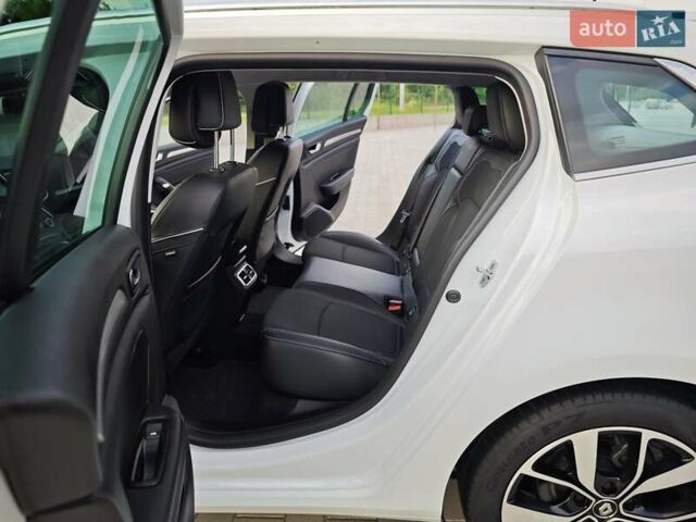 Белый Рено Меган, объемом двигателя 1.5 л и пробегом 114 тыс. км за 18600 $, фото 44 на Automoto.ua