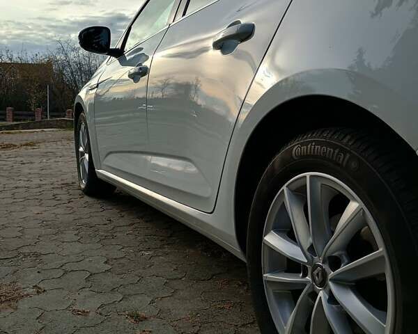 Белый Рено Меган, объемом двигателя 1.5 л и пробегом 222 тыс. км за 12600 $, фото 32 на Automoto.ua