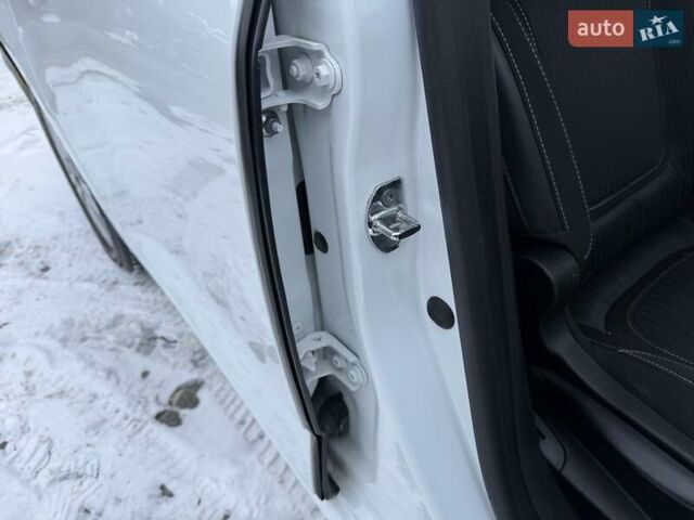 Білий Рено Меган, об'ємом двигуна 1.5 л та пробігом 168 тис. км за 14200 $, фото 23 на Automoto.ua