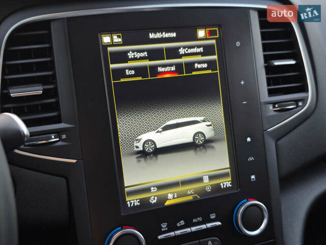 Белый Рено Меган, объемом двигателя 1.5 л и пробегом 114 тыс. км за 18600 $, фото 94 на Automoto.ua