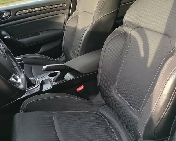 Белый Рено Меган, объемом двигателя 1.5 л и пробегом 222 тыс. км за 12600 $, фото 55 на Automoto.ua