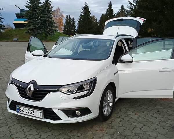 Белый Рено Меган, объемом двигателя 1.5 л и пробегом 222 тыс. км за 12600 $, фото 45 на Automoto.ua