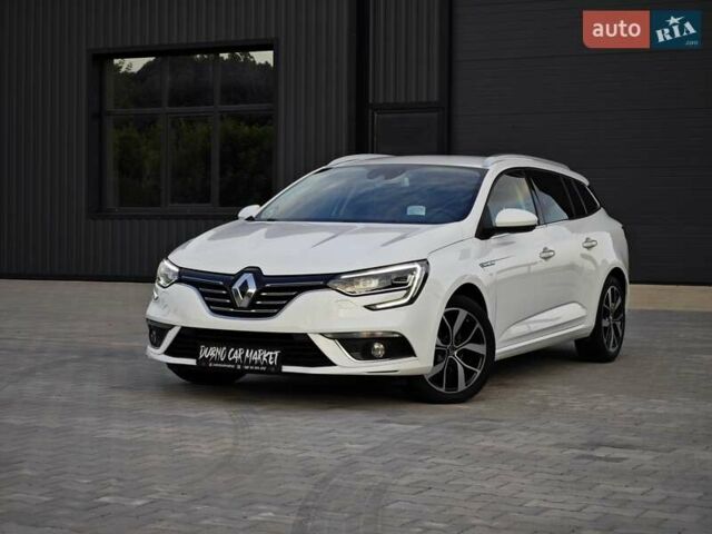 Белый Рено Меган, объемом двигателя 1.5 л и пробегом 114 тыс. км за 18600 $, фото 1 на Automoto.ua