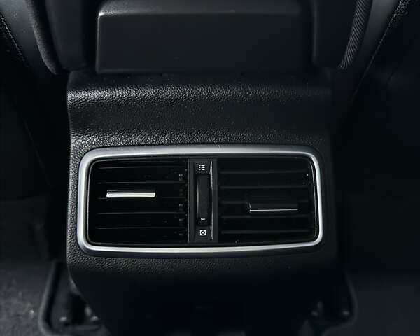 Белый Рено Меган, объемом двигателя 1.46 л и пробегом 181 тыс. км за 14200 $, фото 32 на Automoto.ua