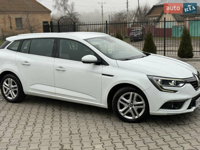 Білий Рено Меган, об'ємом двигуна 1.46 л та пробігом 240 тис. км за 11800 $, фото 6 на Automoto.ua