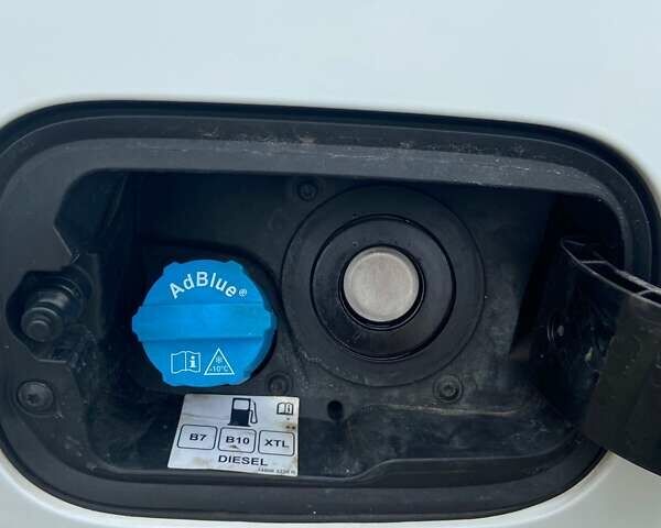 Білий Рено Меган, об'ємом двигуна 1.5 л та пробігом 177 тис. км за 14300 $, фото 8 на Automoto.ua