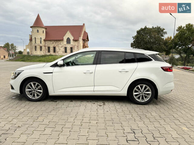 Белый Рено Меган, объемом двигателя 1.46 л и пробегом 179 тыс. км за 13800 $, фото 3 на Automoto.ua