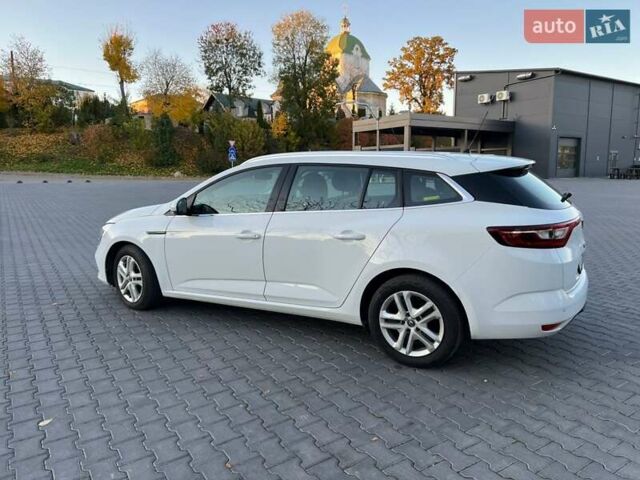 Белый Рено Меган, объемом двигателя 1.46 л и пробегом 204 тыс. км за 13700 $, фото 1 на Automoto.ua