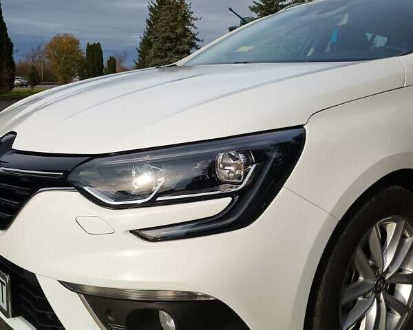 Белый Рено Меган, объемом двигателя 1.5 л и пробегом 222 тыс. км за 12600 $, фото 30 на Automoto.ua