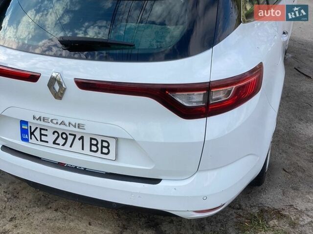 Белый Рено Меган, объемом двигателя 1.5 л и пробегом 140 тыс. км за 14800 $, фото 11 на Automoto.ua