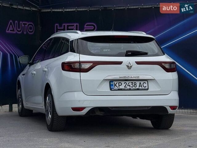 Белый Рено Меган, объемом двигателя 1.46 л и пробегом 130 тыс. км за 14999 $, фото 3 на Automoto.ua