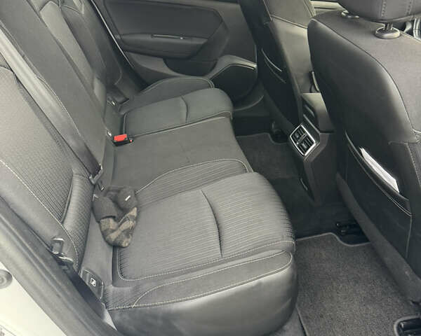 Білий Рено Меган, об'ємом двигуна 1.5 л та пробігом 115 тис. км за 16500 $, фото 8 на Automoto.ua