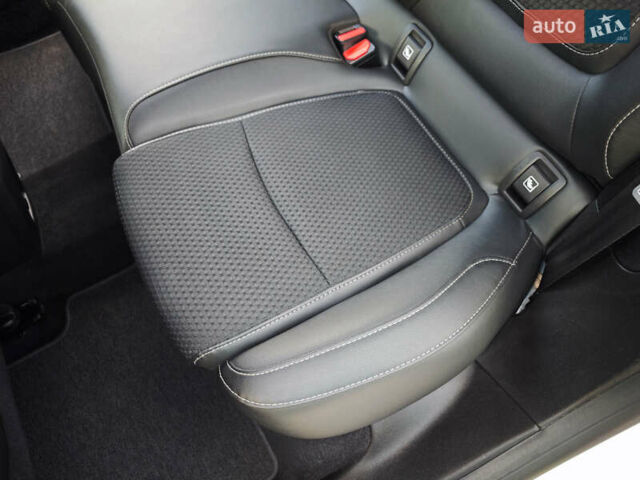 Белый Рено Меган, объемом двигателя 1.5 л и пробегом 114 тыс. км за 18600 $, фото 39 на Automoto.ua