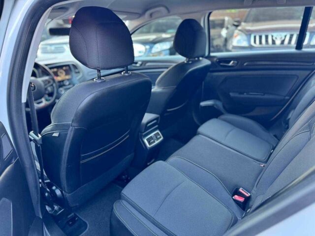 Белый Рено Меган, объемом двигателя 1.5 л и пробегом 204 тыс. км за 13900 $, фото 13 на Automoto.ua