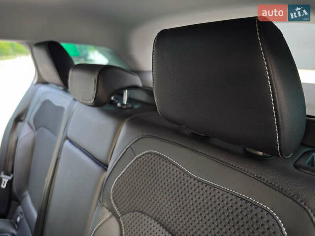 Белый Рено Меган, объемом двигателя 1.5 л и пробегом 114 тыс. км за 18600 $, фото 41 на Automoto.ua