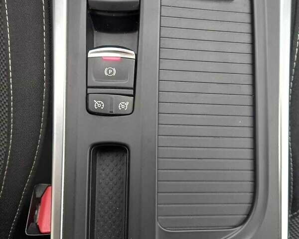 Білий Рено Меган, об'ємом двигуна 1.5 л та пробігом 177 тис. км за 14300 $, фото 16 на Automoto.ua