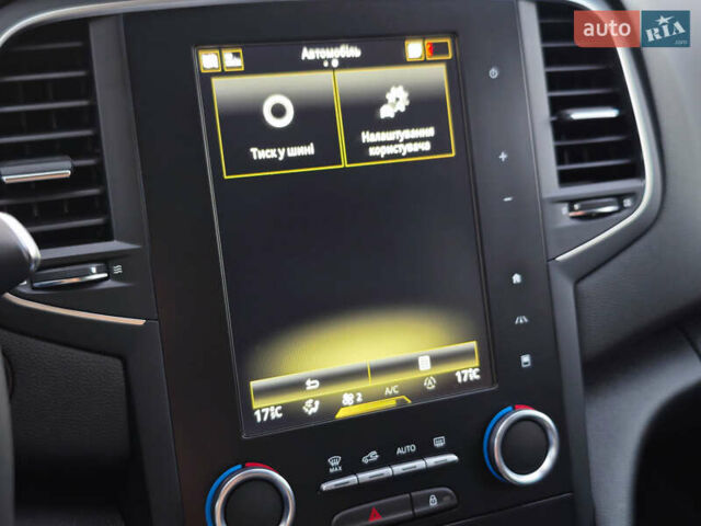 Белый Рено Меган, объемом двигателя 1.5 л и пробегом 114 тыс. км за 18600 $, фото 99 на Automoto.ua