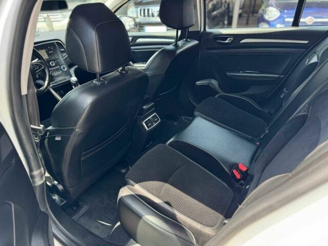 Белый Рено Меган, объемом двигателя 1.5 л и пробегом 198 тыс. км за 13700 $, фото 15 на Automoto.ua