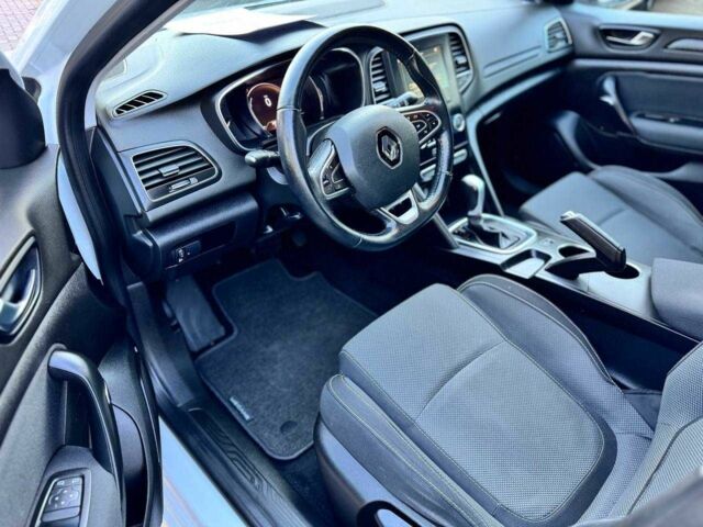 Белый Рено Меган, объемом двигателя 1.5 л и пробегом 204 тыс. км за 13900 $, фото 11 на Automoto.ua