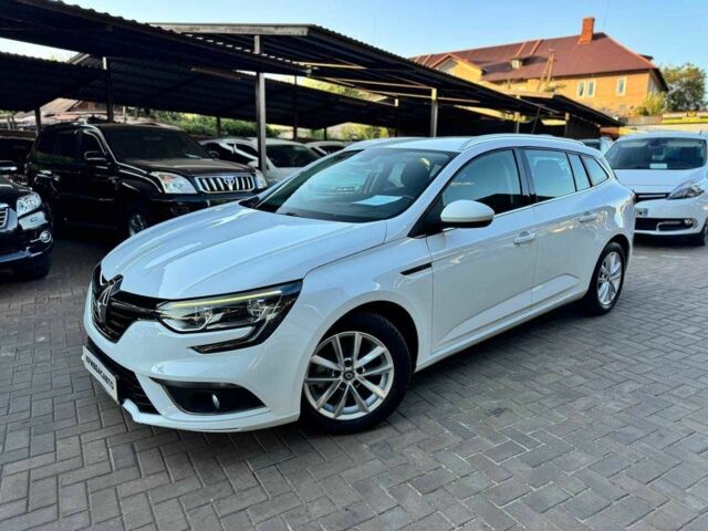 Белый Рено Меган, объемом двигателя 1.5 л и пробегом 204 тыс. км за 13900 $, фото 3 на Automoto.ua