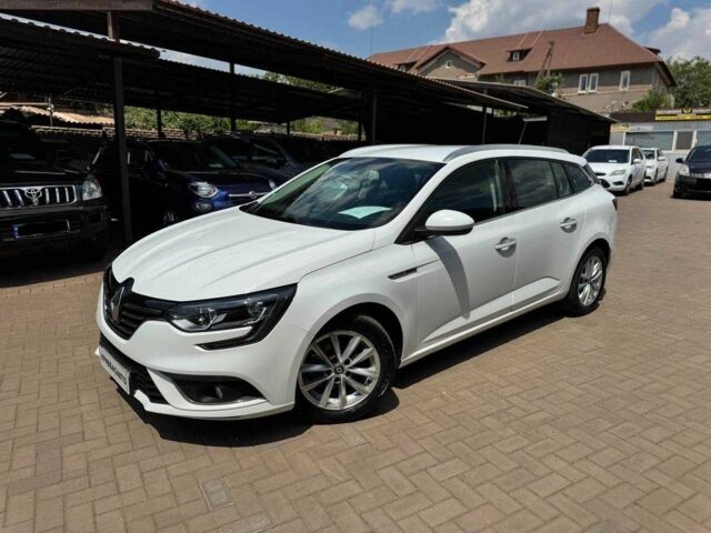 Белый Рено Меган, объемом двигателя 1.5 л и пробегом 198 тыс. км за 13700 $, фото 3 на Automoto.ua