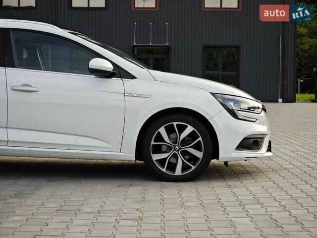 Белый Рено Меган, объемом двигателя 1.5 л и пробегом 114 тыс. км за 18600 $, фото 13 на Automoto.ua