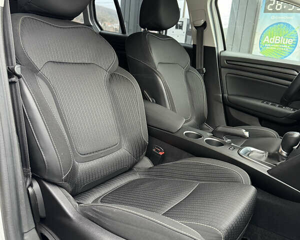 Белый Рено Меган, объемом двигателя 1.46 л и пробегом 181 тыс. км за 14200 $, фото 20 на Automoto.ua