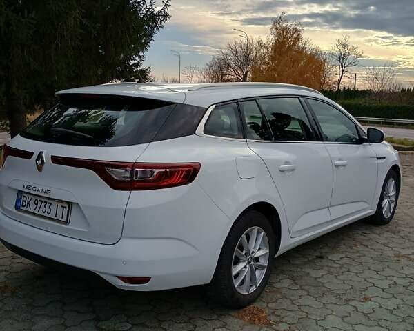 Белый Рено Меган, объемом двигателя 1.5 л и пробегом 222 тыс. км за 12600 $, фото 20 на Automoto.ua