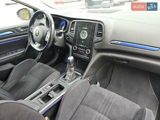 Белый Рено Меган, объемом двигателя 1.46 л и пробегом 210 тыс. км за 14750 $, фото 17 на Automoto.ua