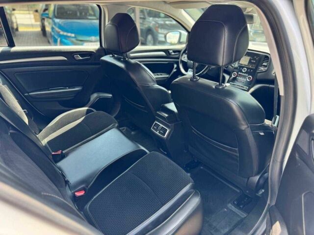 Белый Рено Меган, объемом двигателя 1.5 л и пробегом 198 тыс. км за 13700 $, фото 17 на Automoto.ua