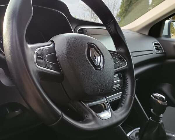 Белый Рено Меган, объемом двигателя 1.5 л и пробегом 222 тыс. км за 12600 $, фото 54 на Automoto.ua